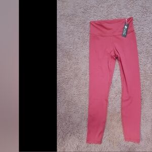 NWT Linc Active Leggings. Size Medium and ankle length.